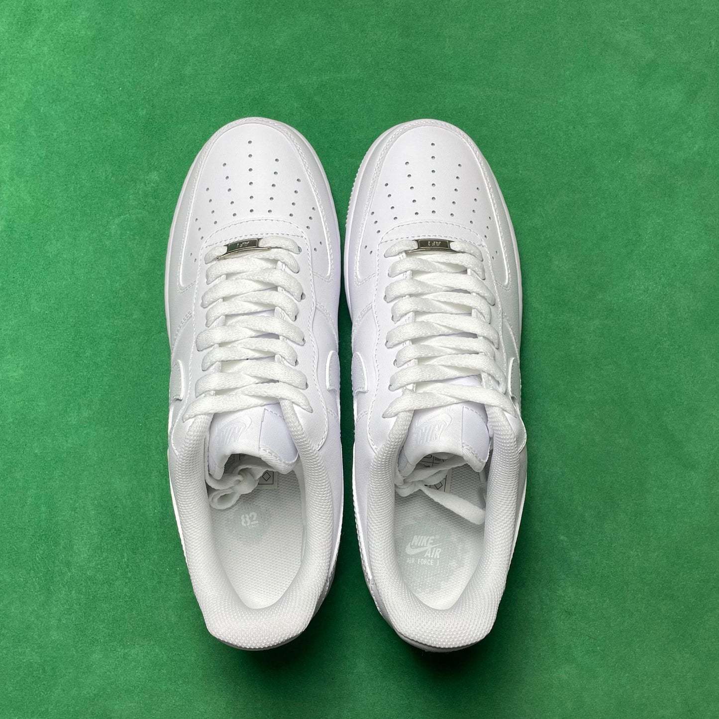 AIRFORCE 1 TRIPLE WHITE