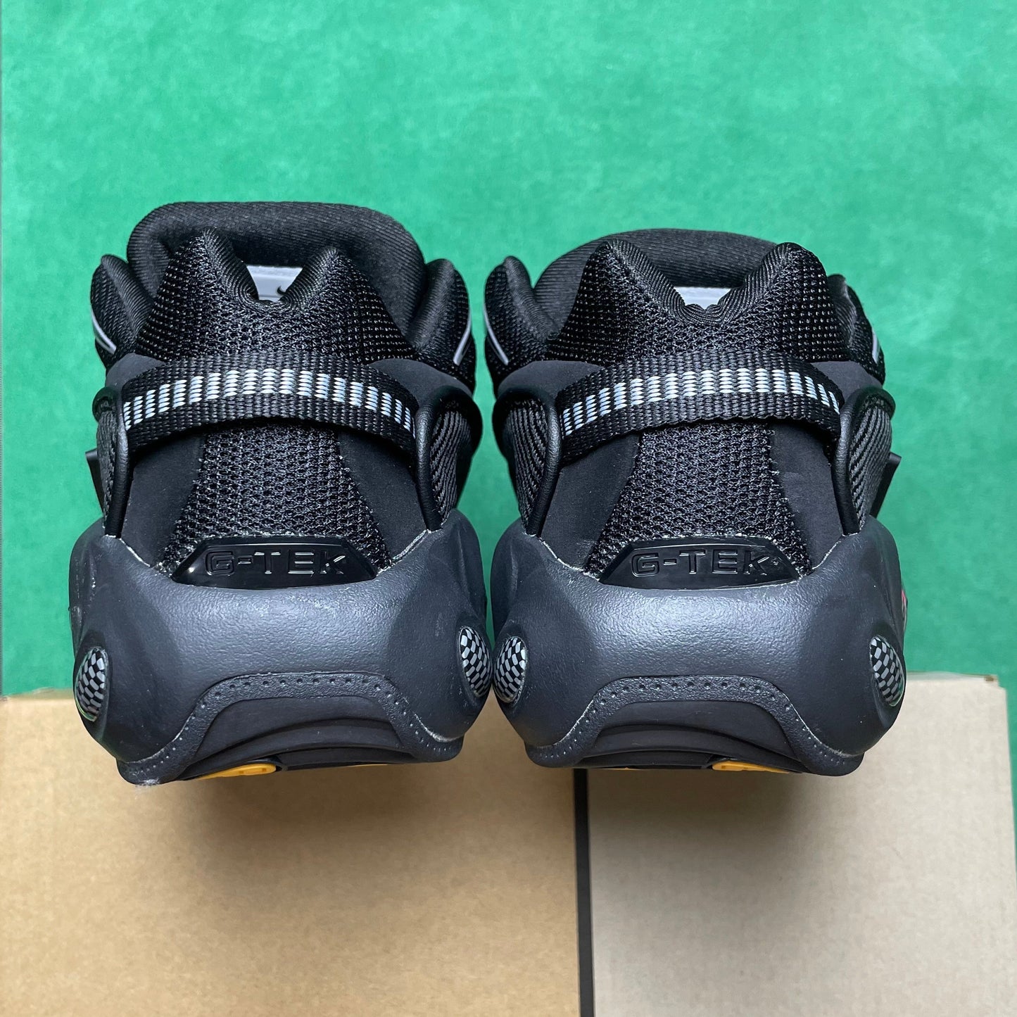 NOCTA GLIDE BLACK CARBON