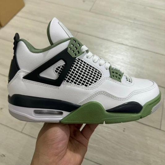 JORDAN 4