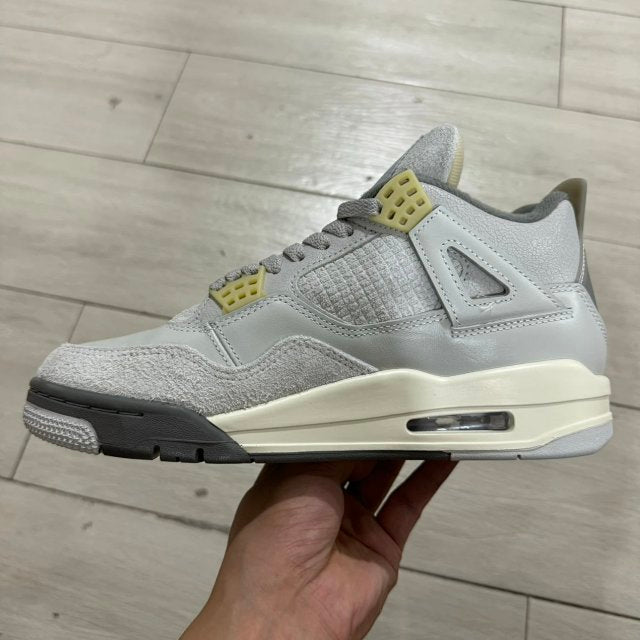 JORDAN 4