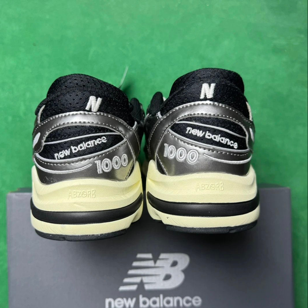 NEW BALANCE 1000