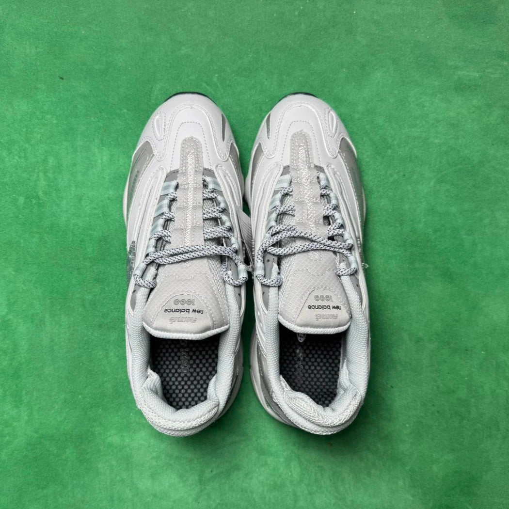 NEW BALANCE 1000