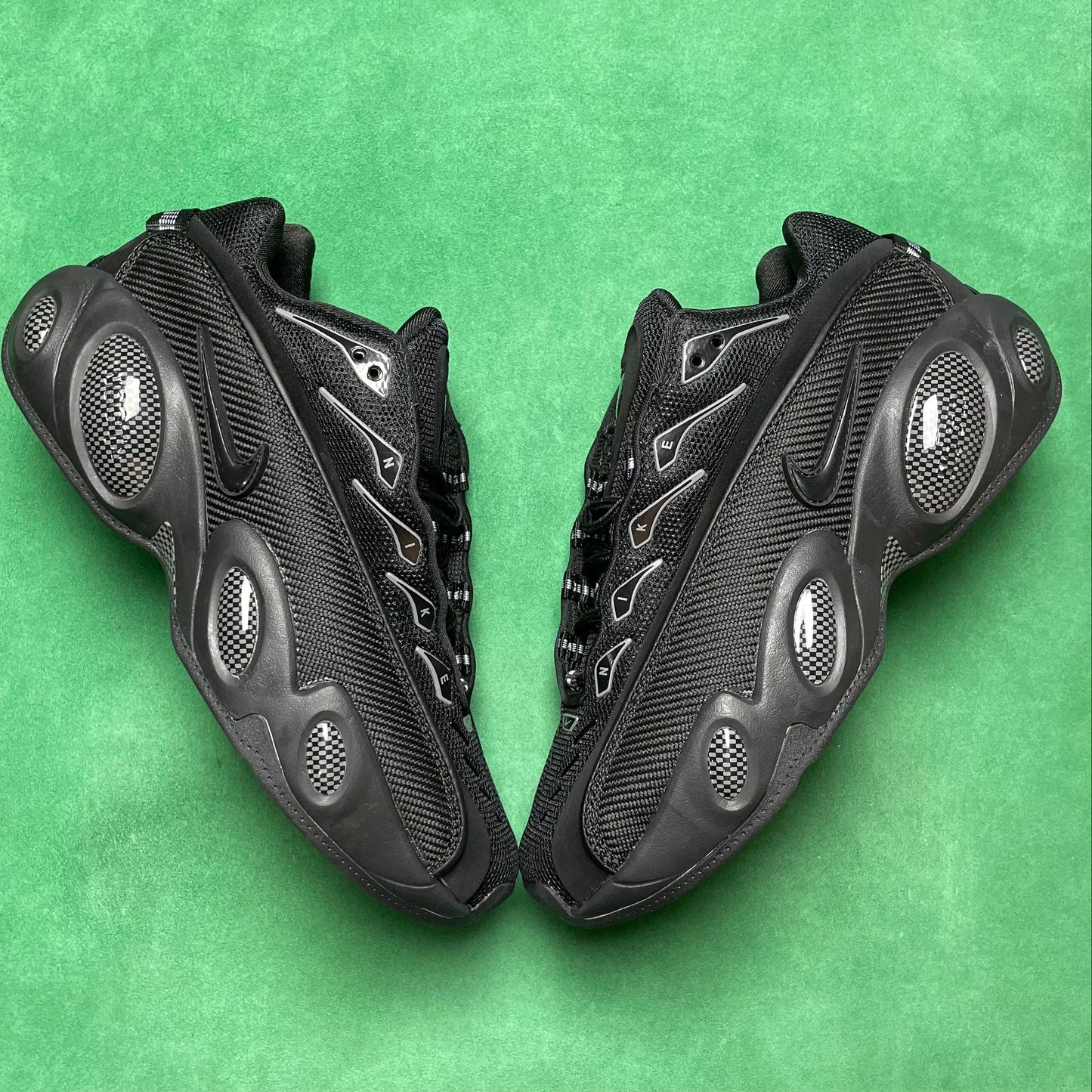 NOCTA GLIDE BLACK CARBON